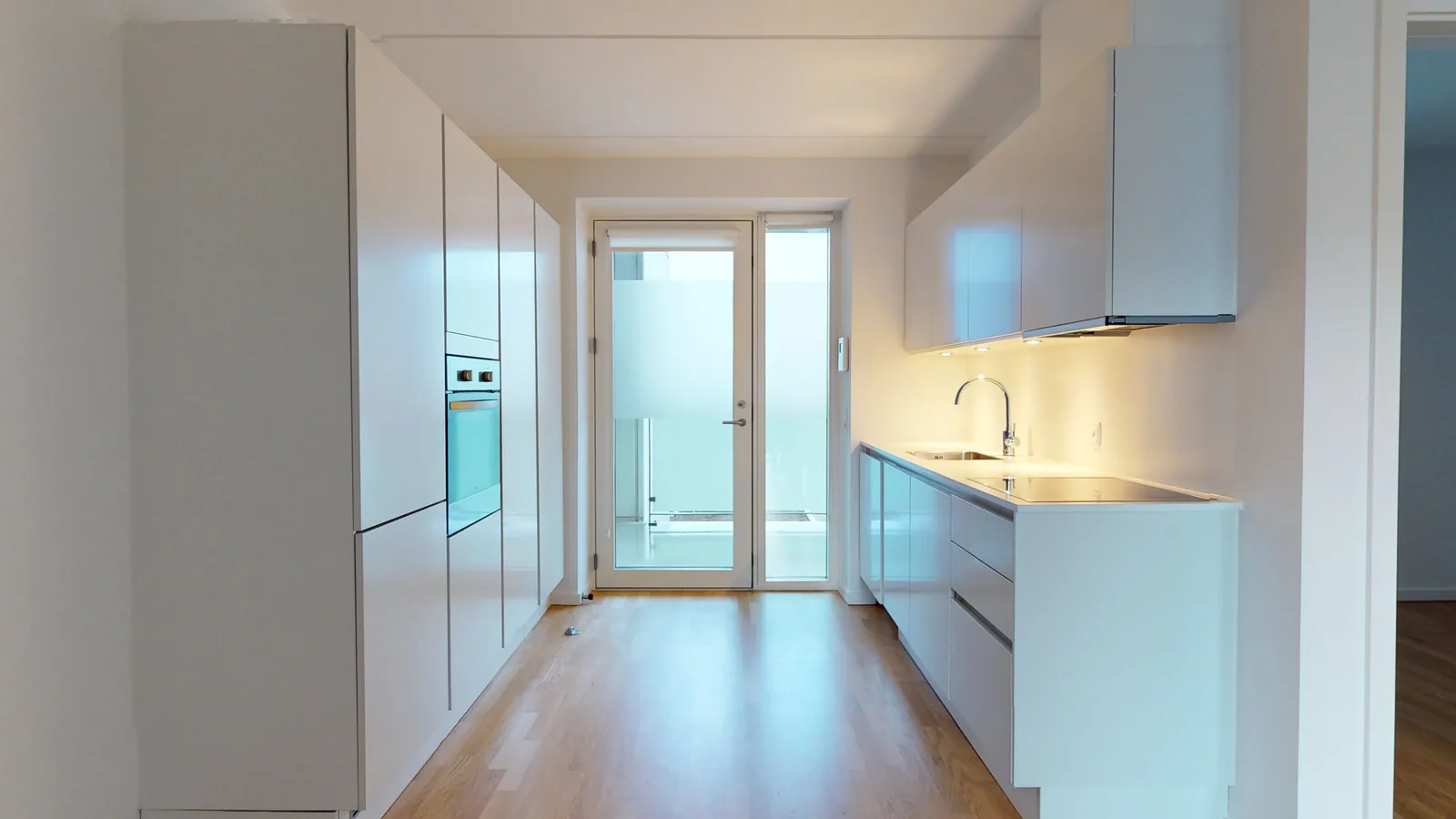 4-room apartment with an elevator in 2300 København S image 1