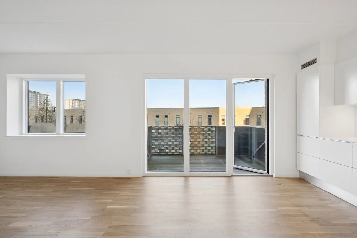3-room apartment with a balcony in 2830 Virum image 3