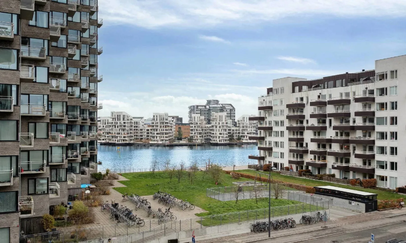 2-værelses lejlighed med altan i 2300 København S billede 6