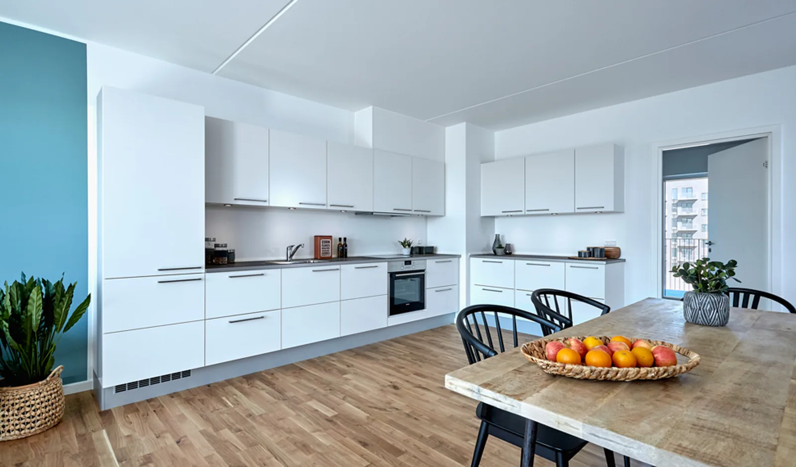 4-room apartment with a balcony in 2300 København S image 1