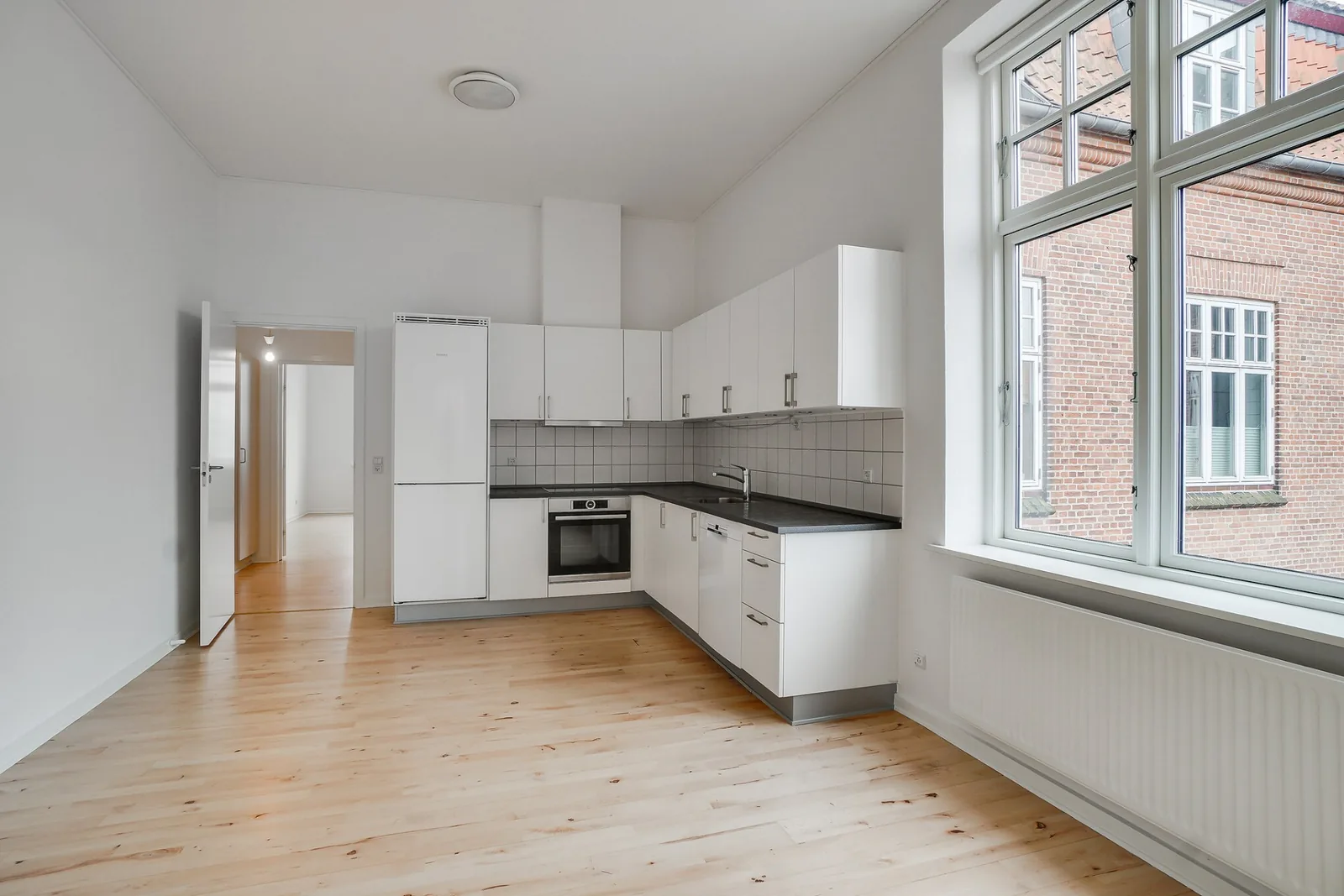 2-room apartment with a garden in 8700 Horsens image 5