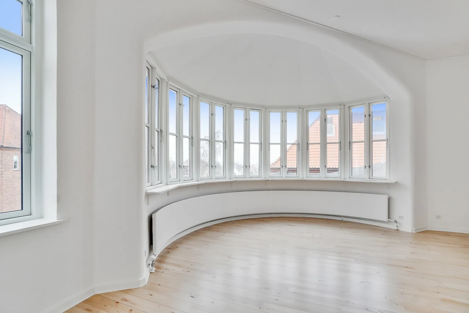 2-room apartment with a garden in 8700 Horsens image 1