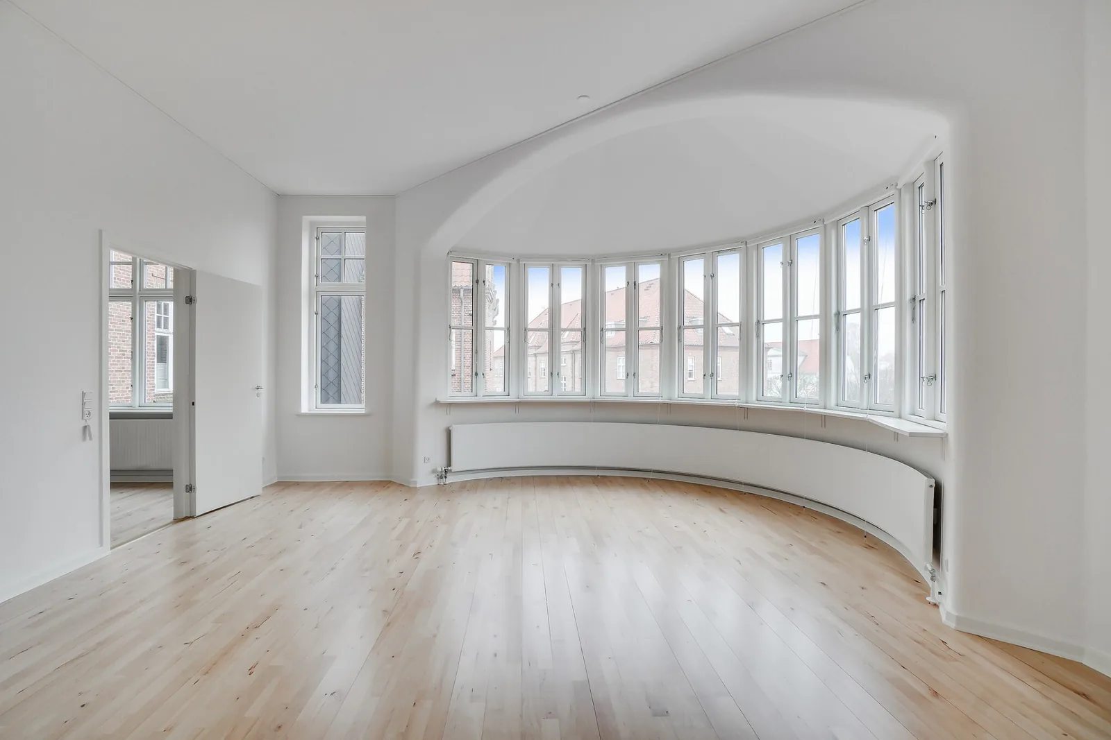 2-room apartment with a garden in 8700 Horsens image 2