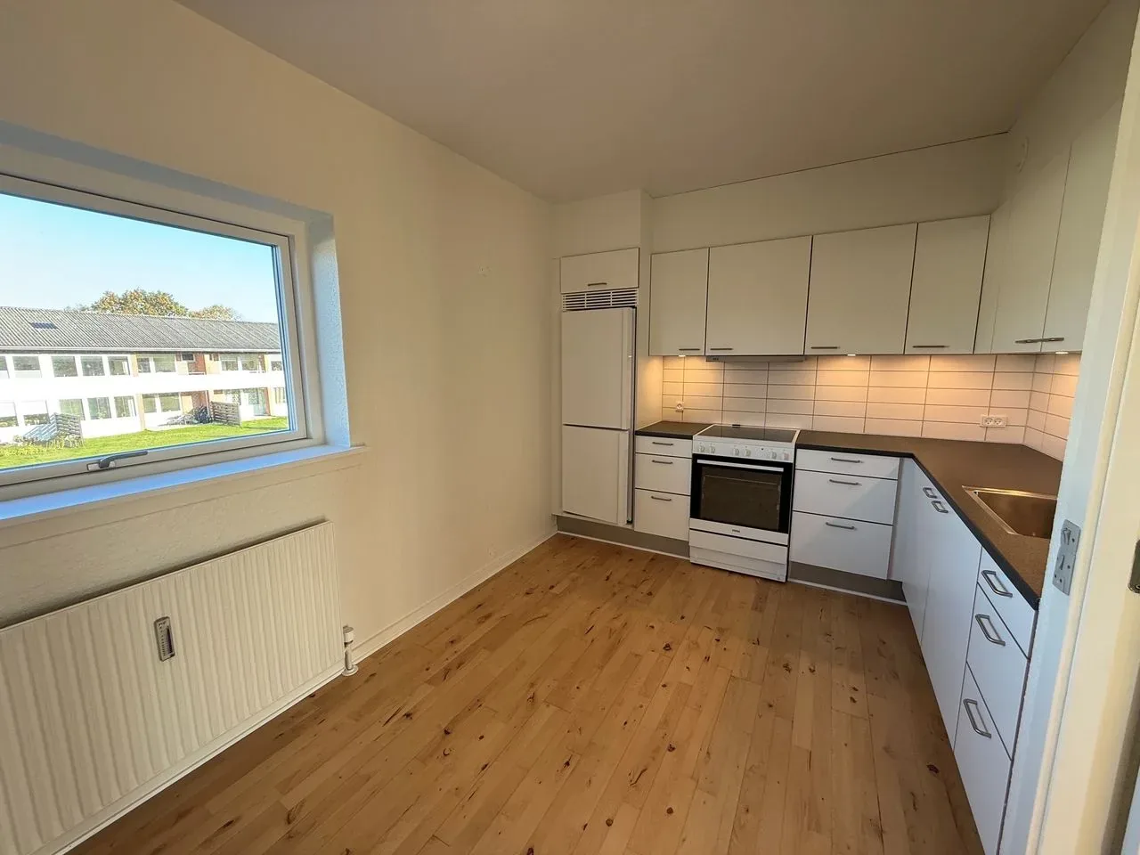3-room apartment with a balcony in 9900 Frederikshavn image 3
