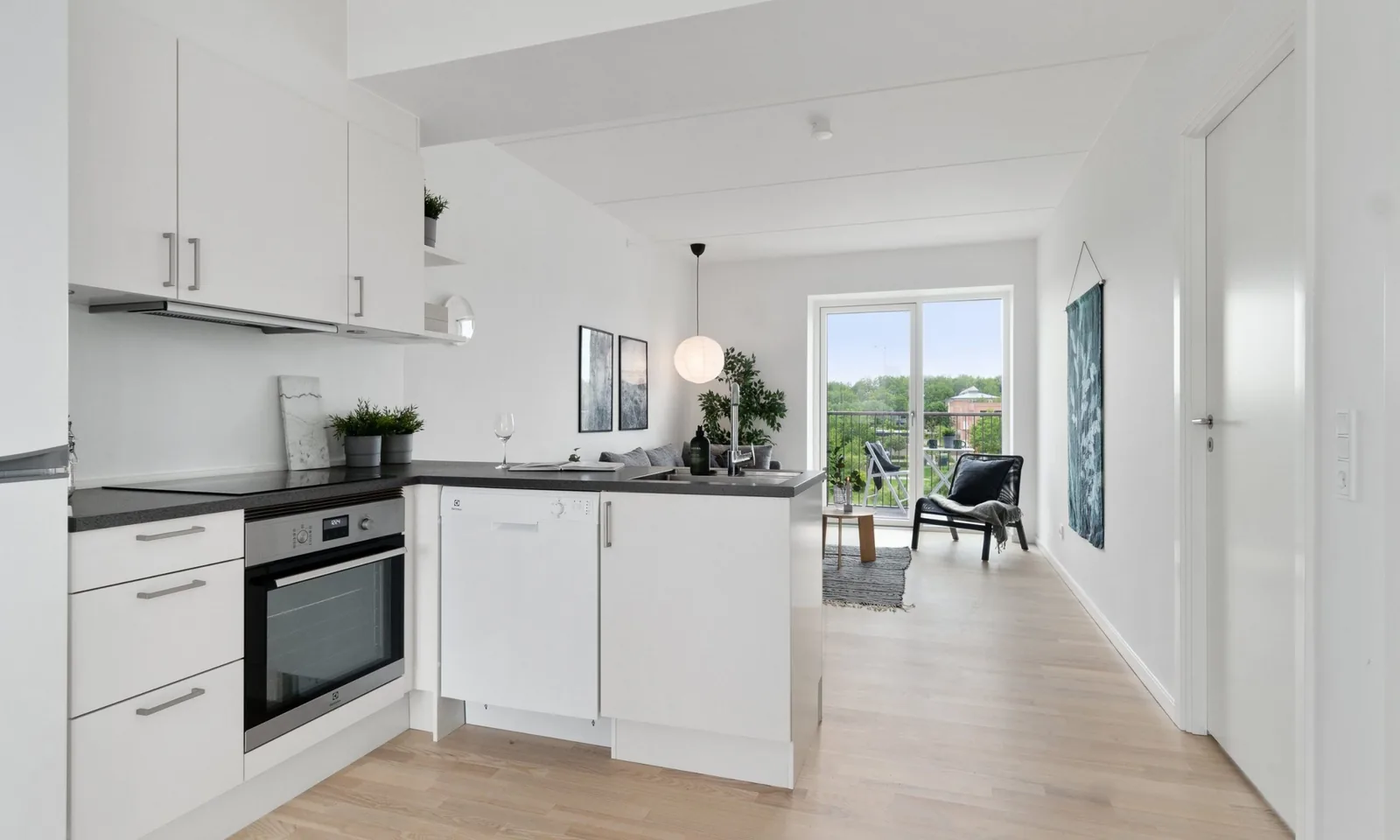 2-room apartment with an elevator in 8240 Risskov image 2