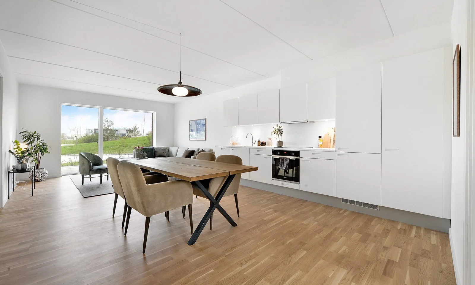 2-room apartment with an elevator in 2640 Hedehusene image 3