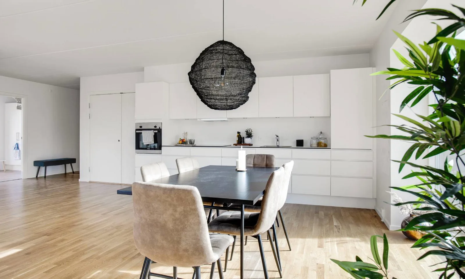 3-room apartment with a balcony in 3400 Hillerød image 6