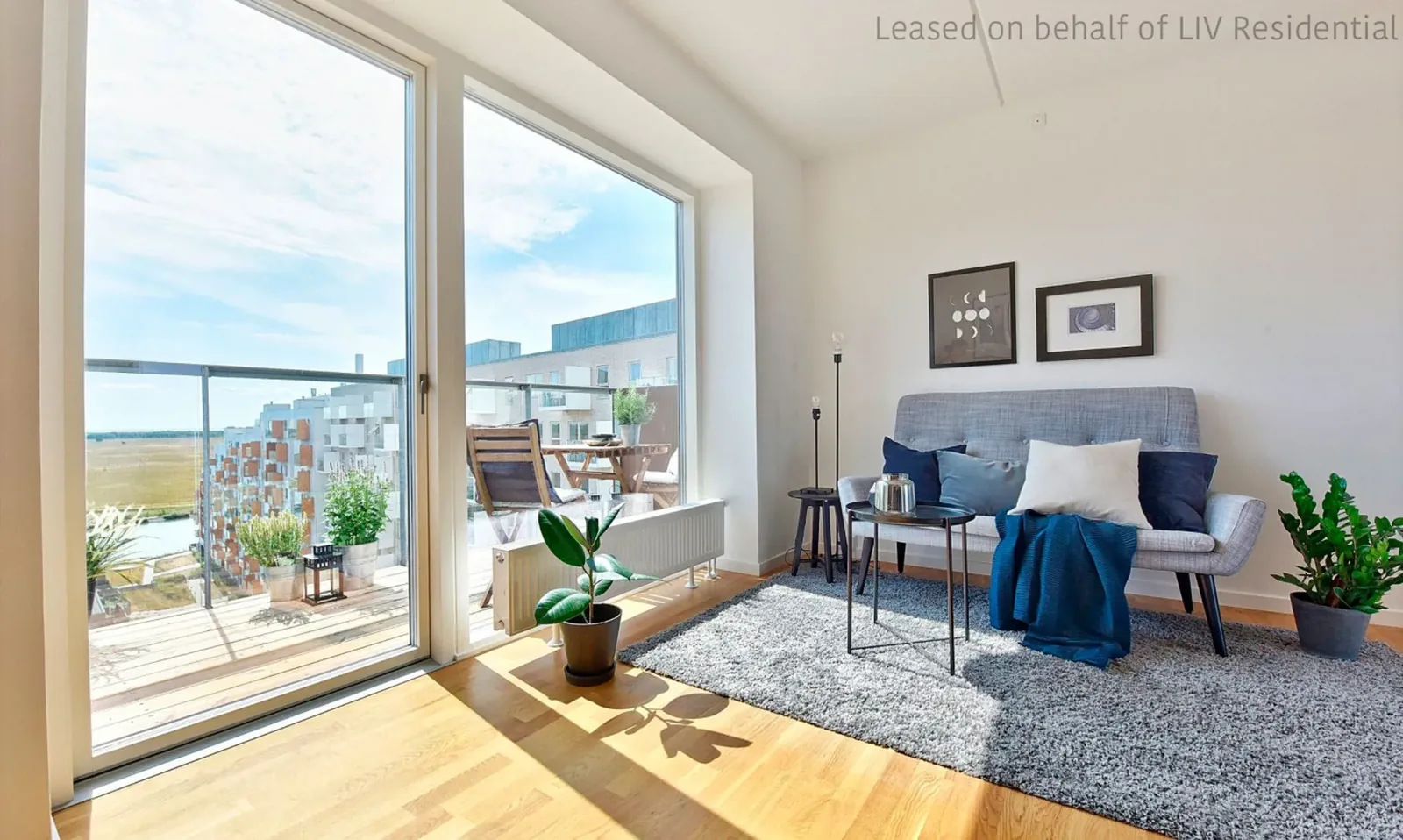 2-room apartment with a balcony in 2300 København S image 2