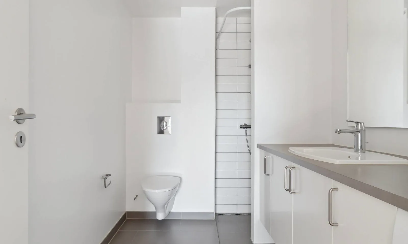3-room apartment with a balcony in 3400 Hillerød image 4