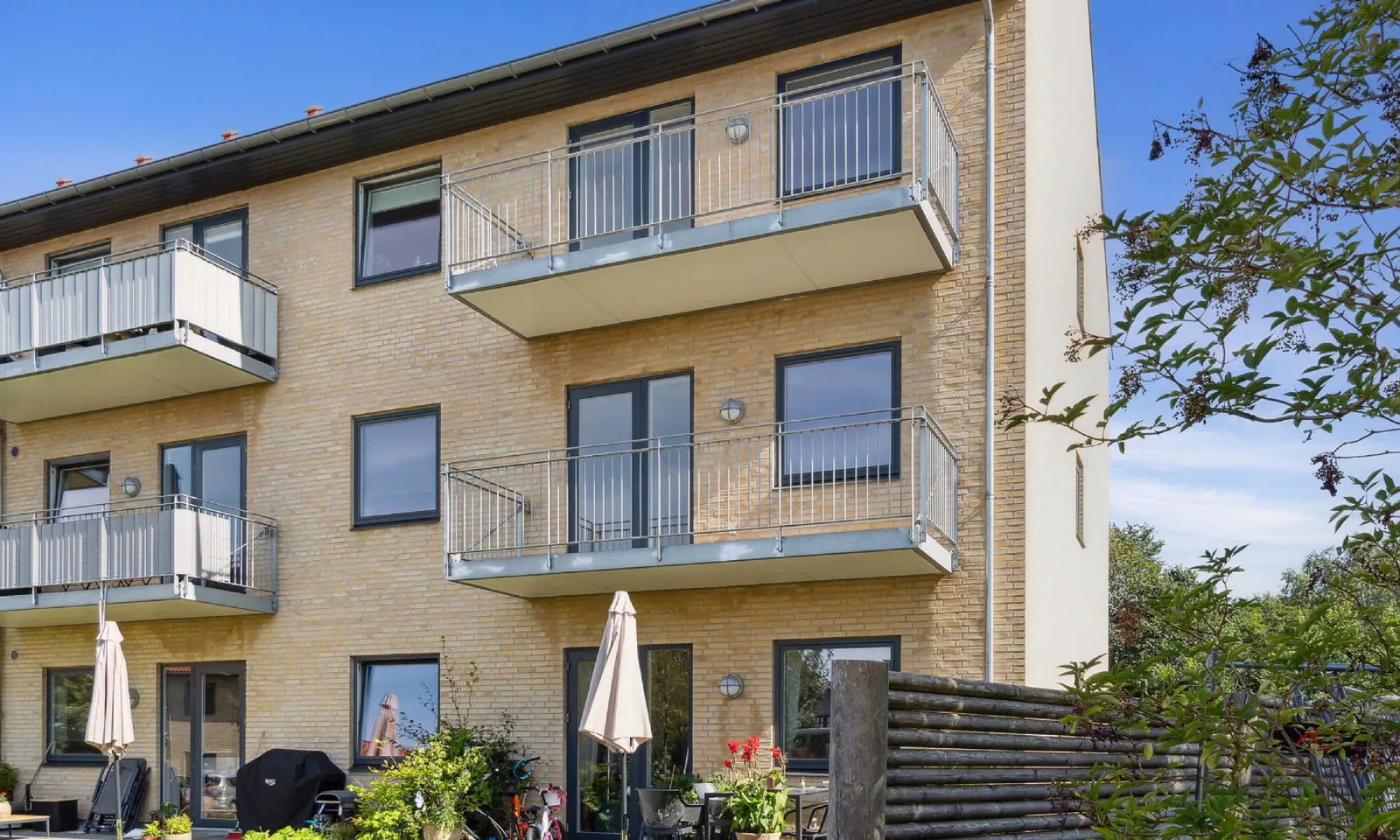 3-room apartment with a balcony in 3400 Hillerød image 6