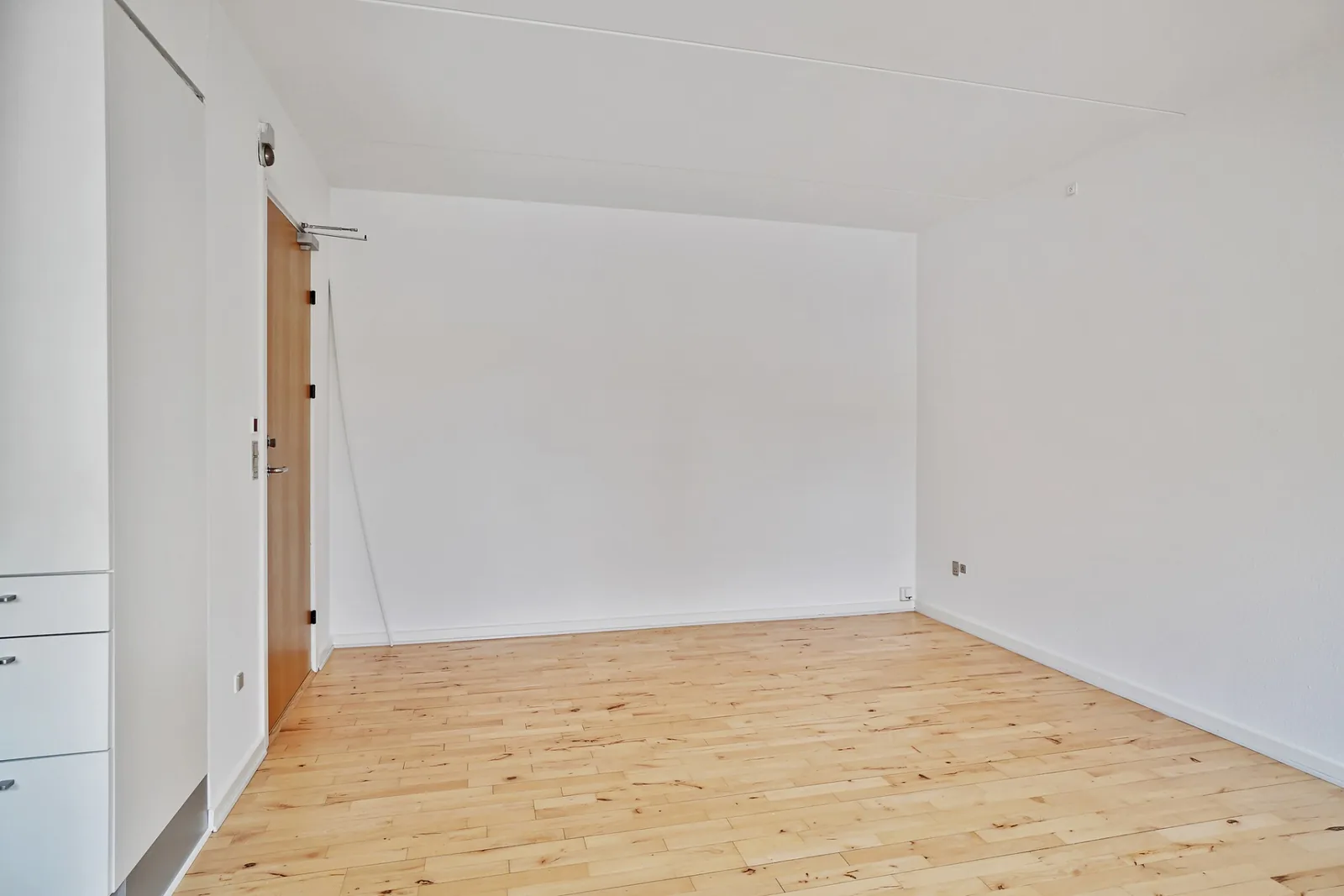 1-room apartment with a garden in 7500 Holstebro image 4