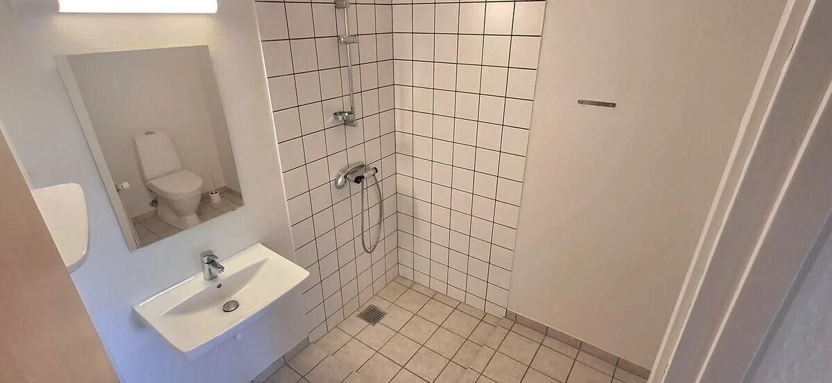 2-værelses lejlighed med altan i 9900 Frederikshavn billede 3