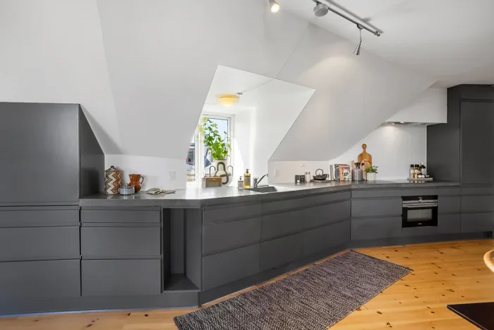 5-room apartment with a balcony in 1820 Frederiksberg image 4