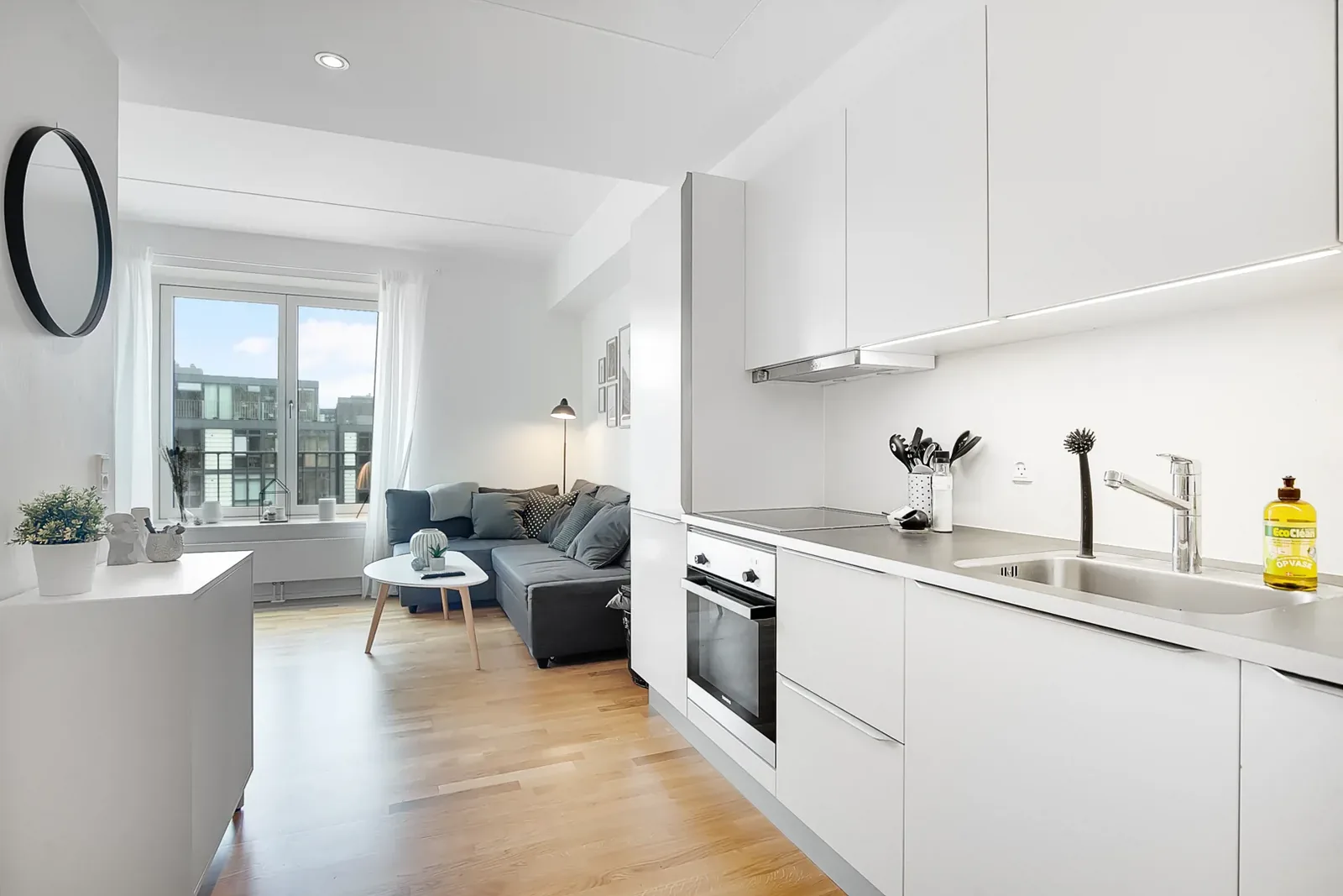 2-room apartment with an elevator in 9000 Ålborg image 2