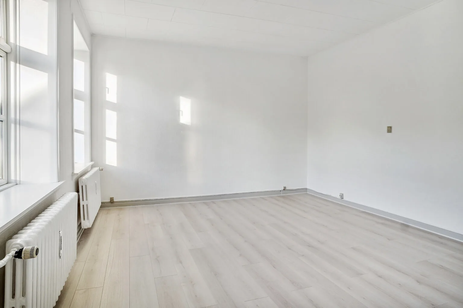 2-room apartment with a terrace in 6000 Kolding image 4