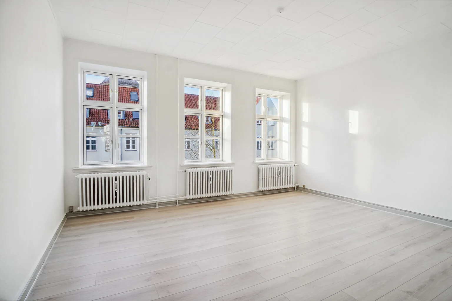 2-room apartment with a terrace in 6000 Kolding image 3