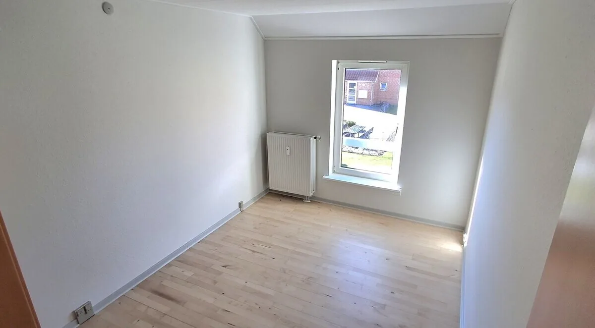 2-room apartment in 9900 Frederikshavn image 4