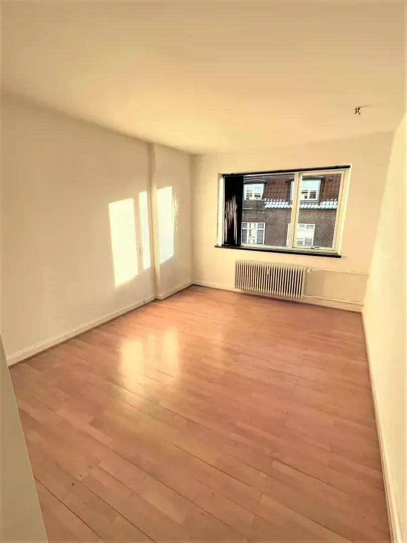 4-room apartment with a balcony in 8700 Horsens image 6