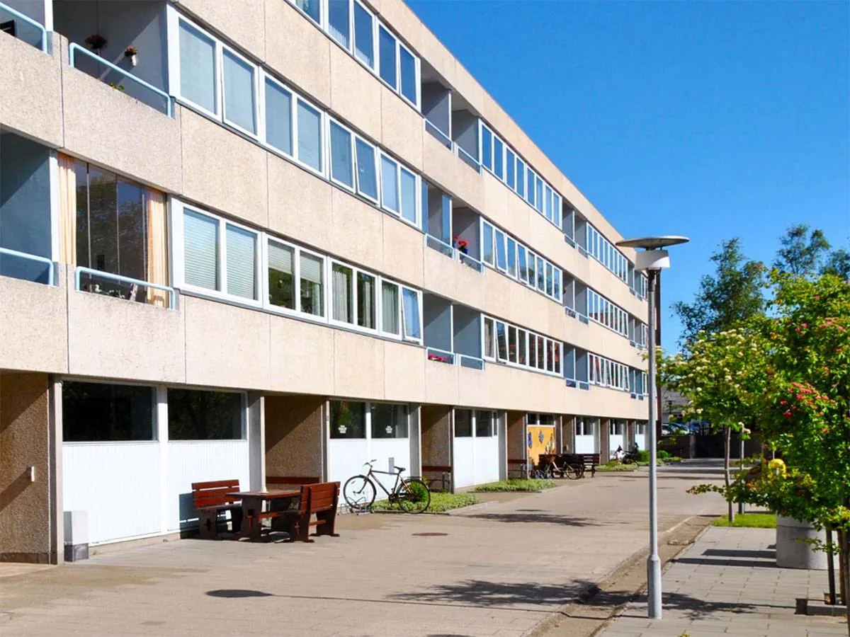 2-room apartment with a balcony in 9900 Frederikshavn image 3