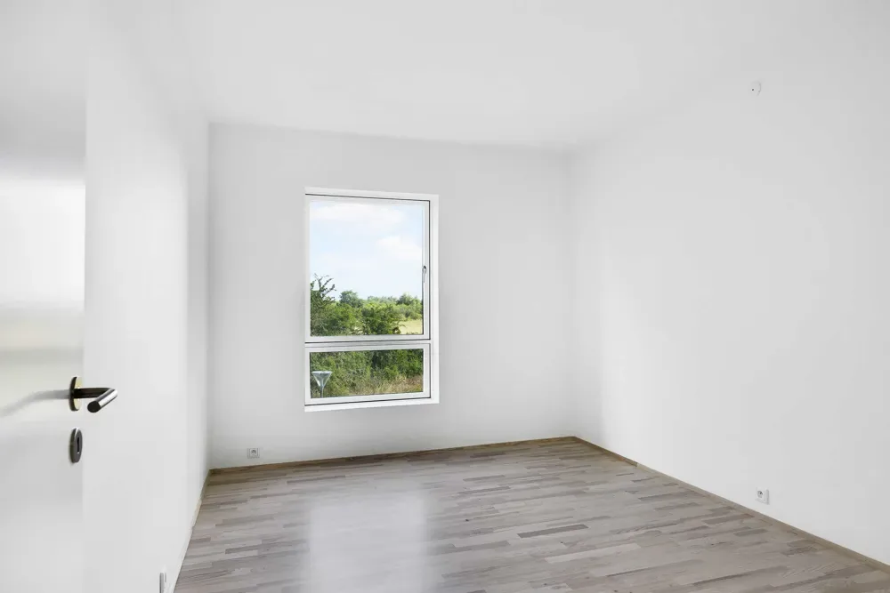 4-room apartment with parking in 2680 Solrød Strand image 6