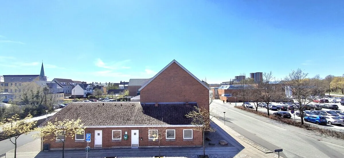 2-værelses lejlighed med altan i 9900 Frederikshavn billede 6