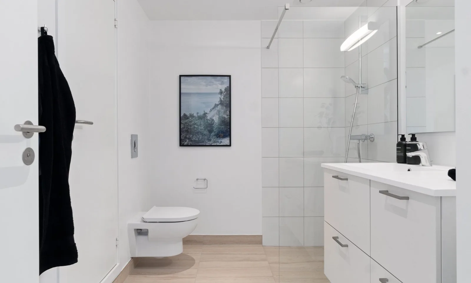 2-room apartment with an elevator in 8240 Risskov image 6