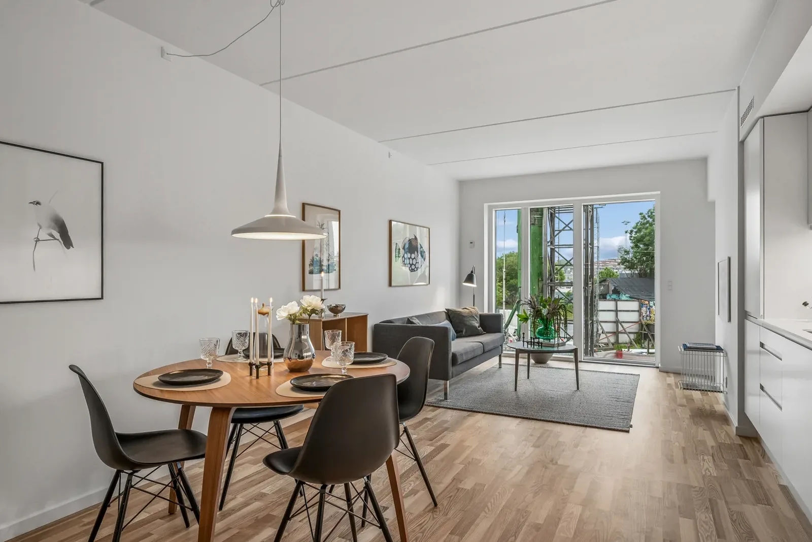 2-room apartment with a balcony in 8000 Århus C image 3
