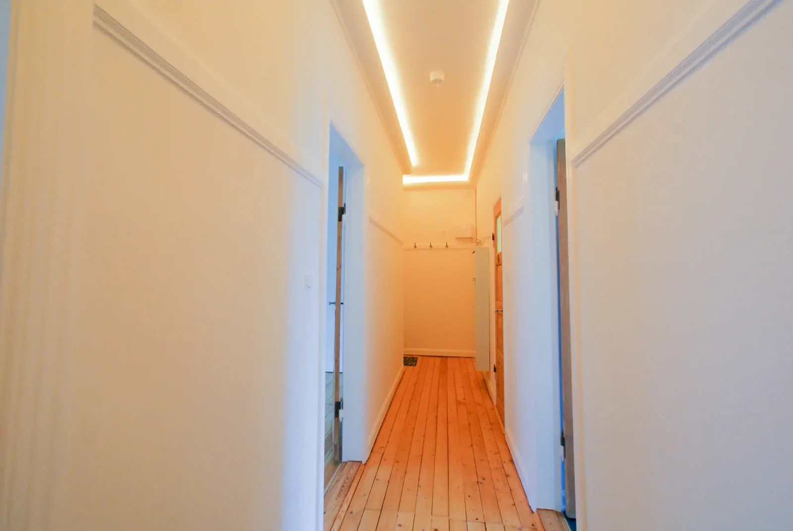 2-room apartment with a balcony in 8000 Århus C image 4
