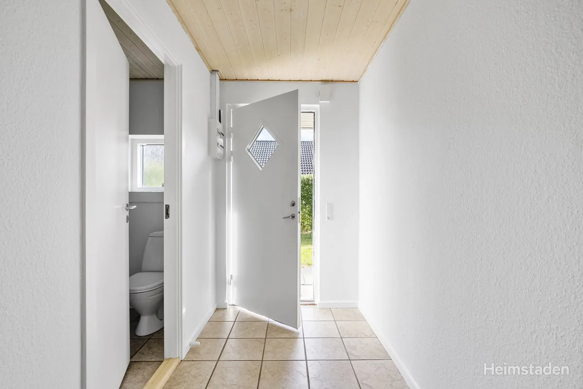 5-room townhouse in 5853 Ørbæk image 5