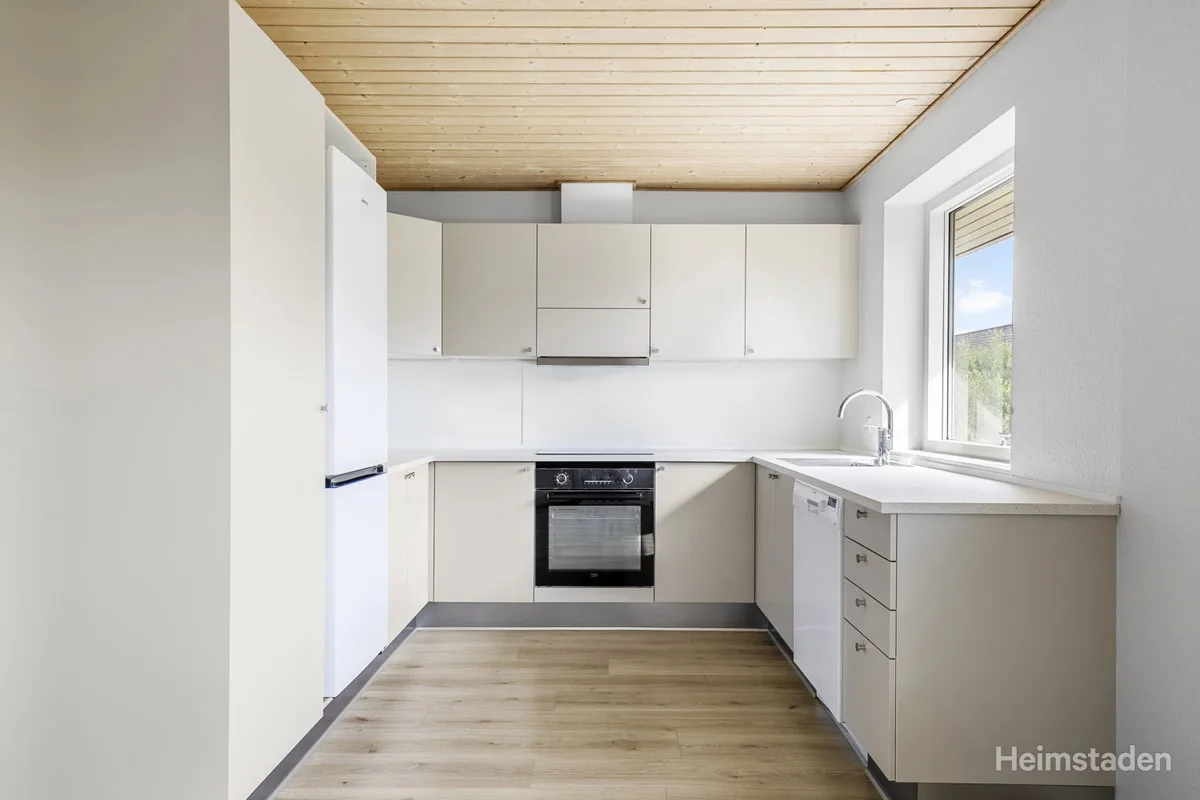 5-room townhouse in 5853 Ørbæk image 2