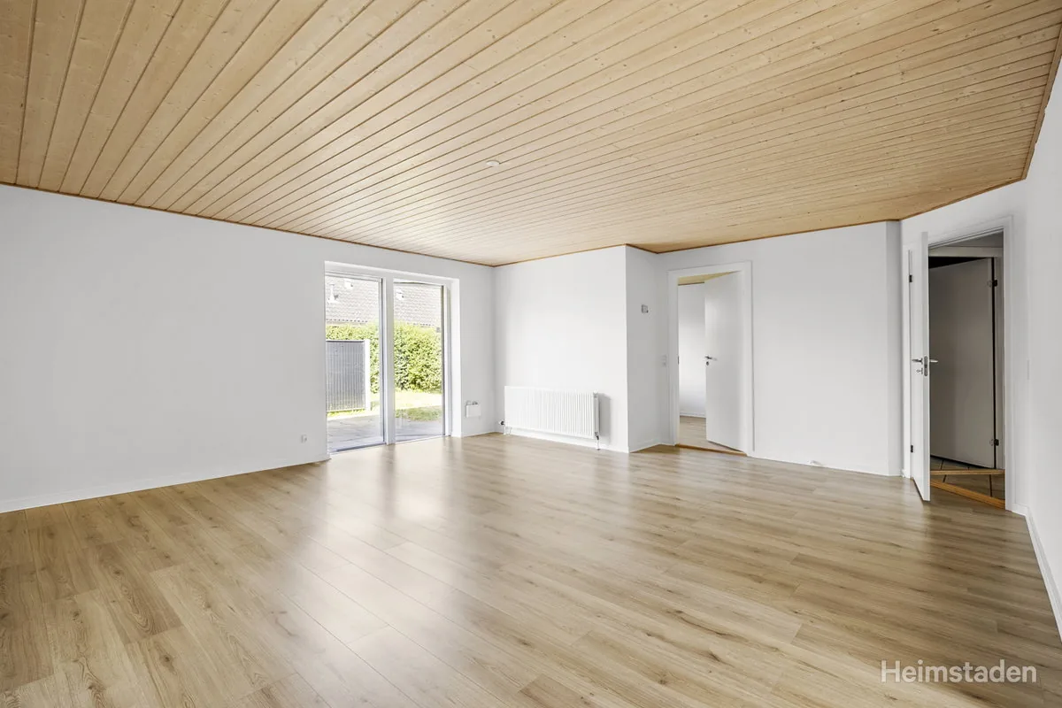 5-room townhouse in 5853 Ørbæk image 3