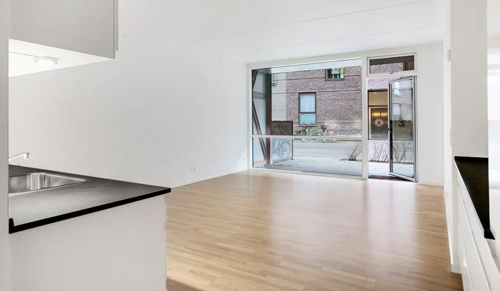 3-room apartment with a balcony in 2500 Valby image 4