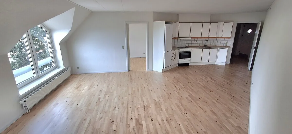 2-room apartment with an elevator in 9900 Frederikshavn image 2