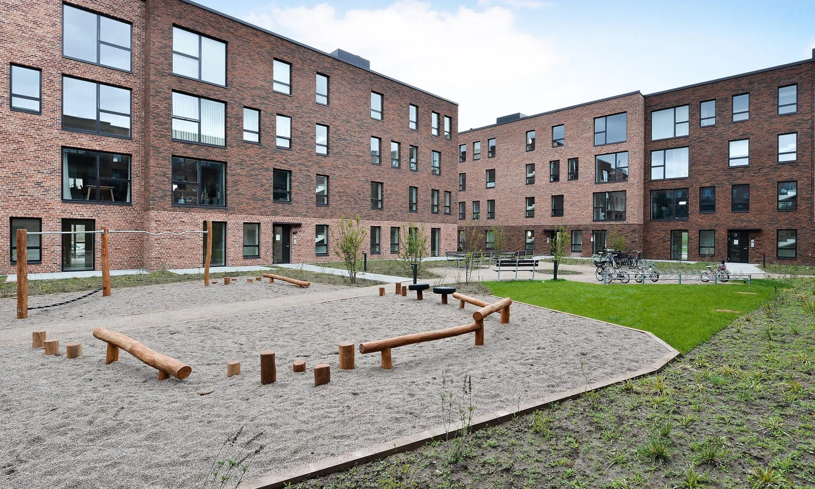 3-room apartment with an elevator in 2640 Hedehusene image 4