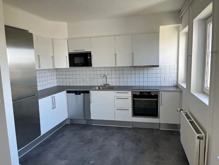 3-room apartment with a balcony in 5800 Nyborg image 2