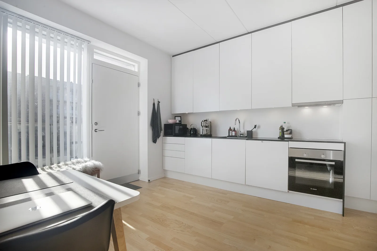 3-room apartment with a balcony in 8000 Århus C image 1