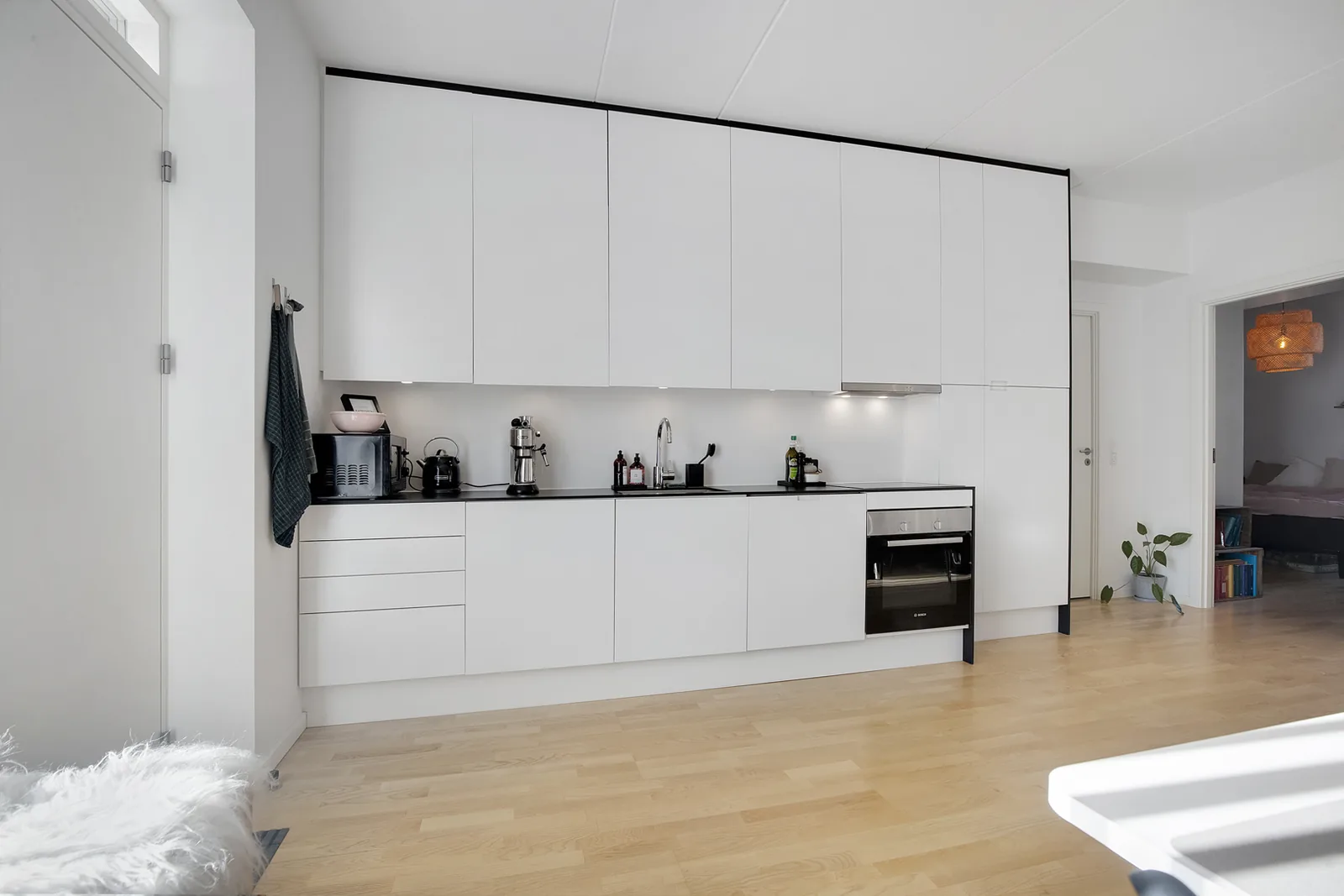 3-room apartment with a balcony in 8000 Århus C image 3