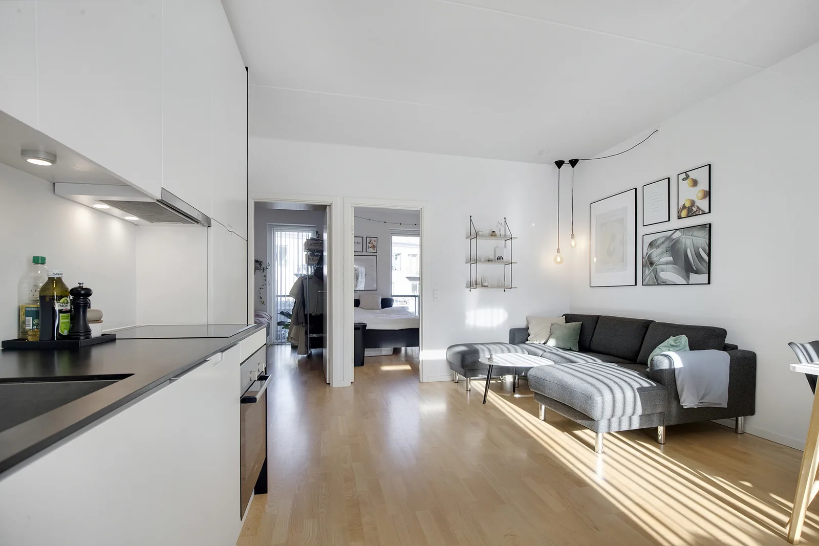 3-room apartment with a balcony in 8000 Århus C image 2