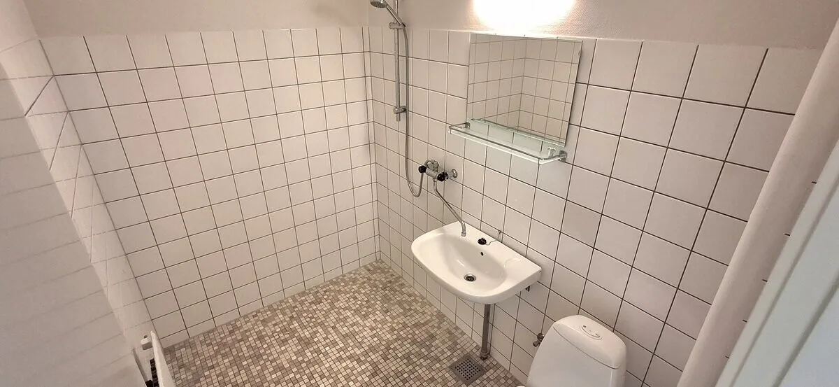 3-room apartment with a balcony in 9900 Frederikshavn image 3