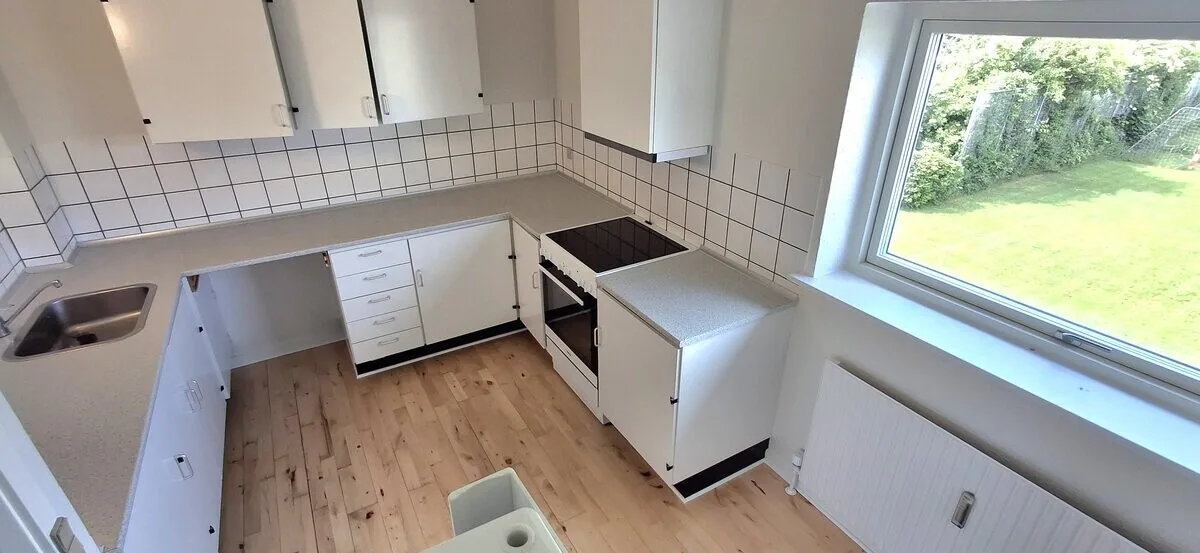 3-room apartment with a balcony in 9900 Frederikshavn image 1
