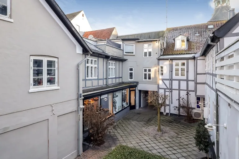 Rental home with a balcony in 5700 Svendborg image 5