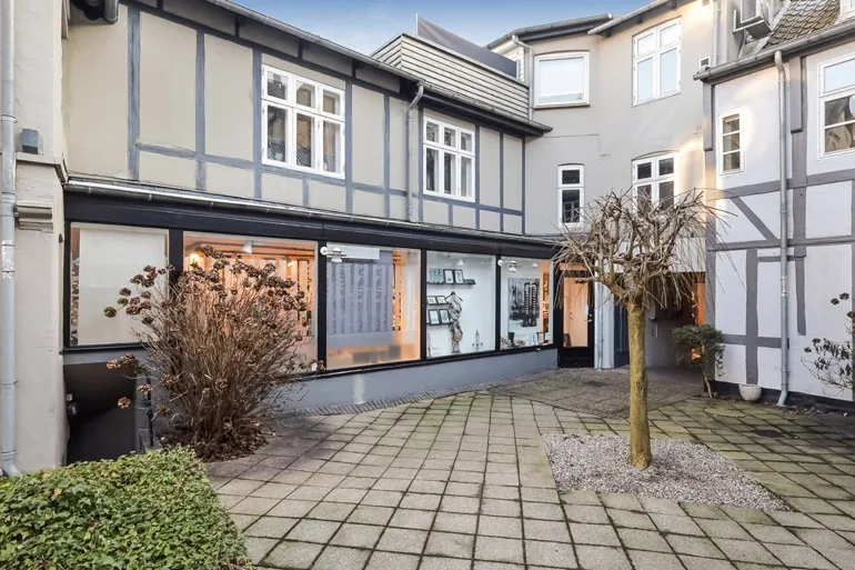 Rental home with a balcony in 5700 Svendborg image 4