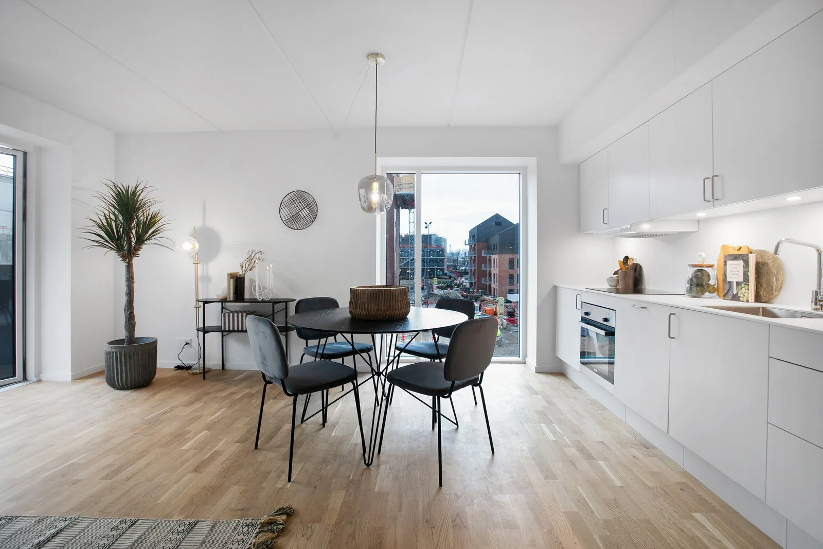 4-room apartment with an elevator in 2605 Brøndby image 2