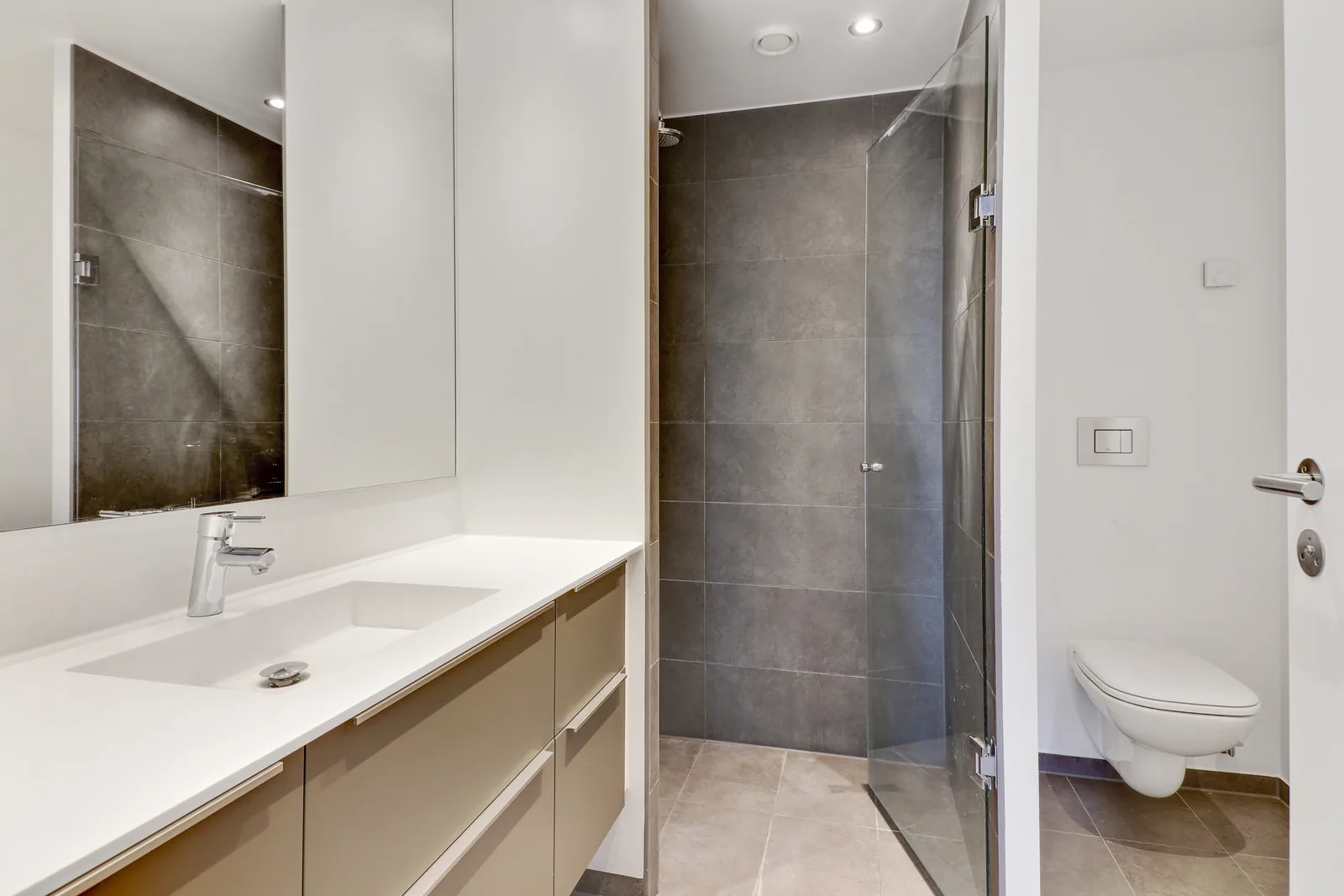 2-room apartment with an elevator in 2150 Nordhavn image 6