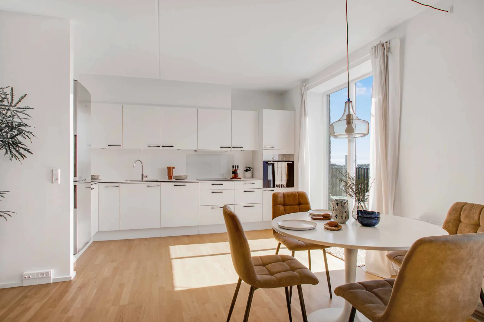 2-room apartment with a balcony in 2300 København S image 3