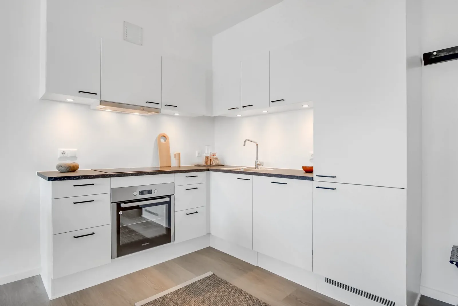 3-room apartment with a balcony in 9000 Ålborg image 3