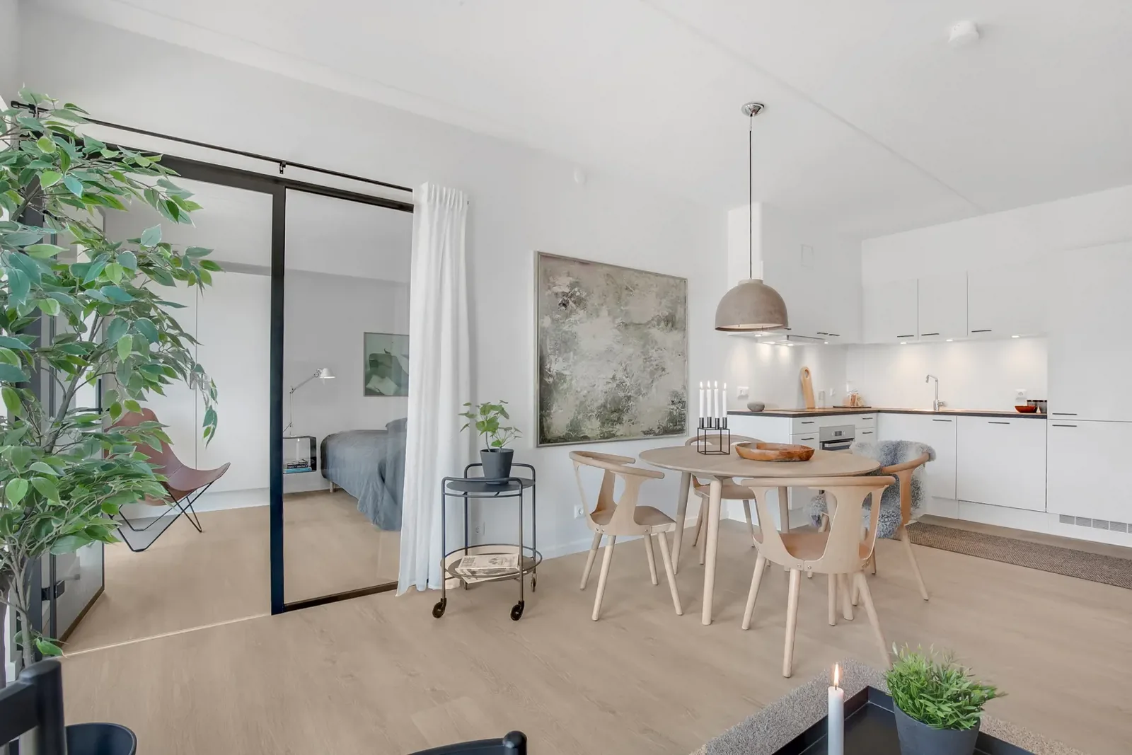 3-room apartment with a balcony in 9000 Ålborg image 2