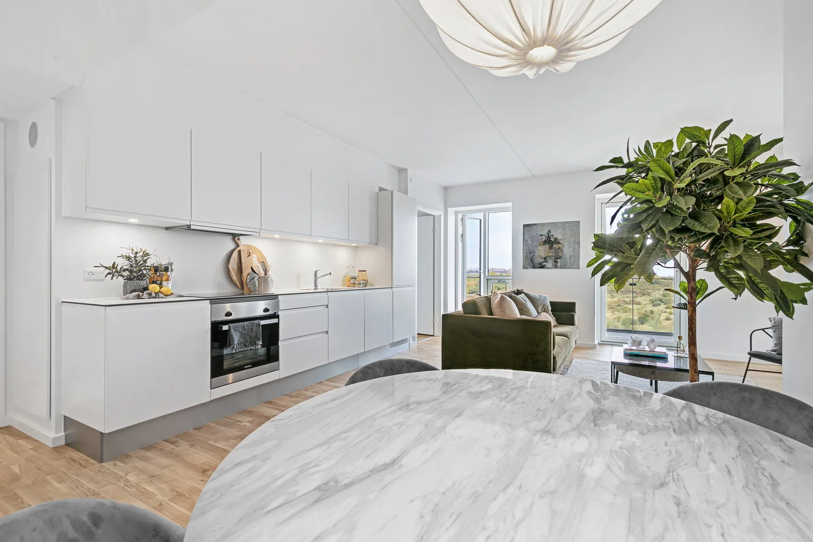 2-room apartment with a balcony in 2300 København S image 3