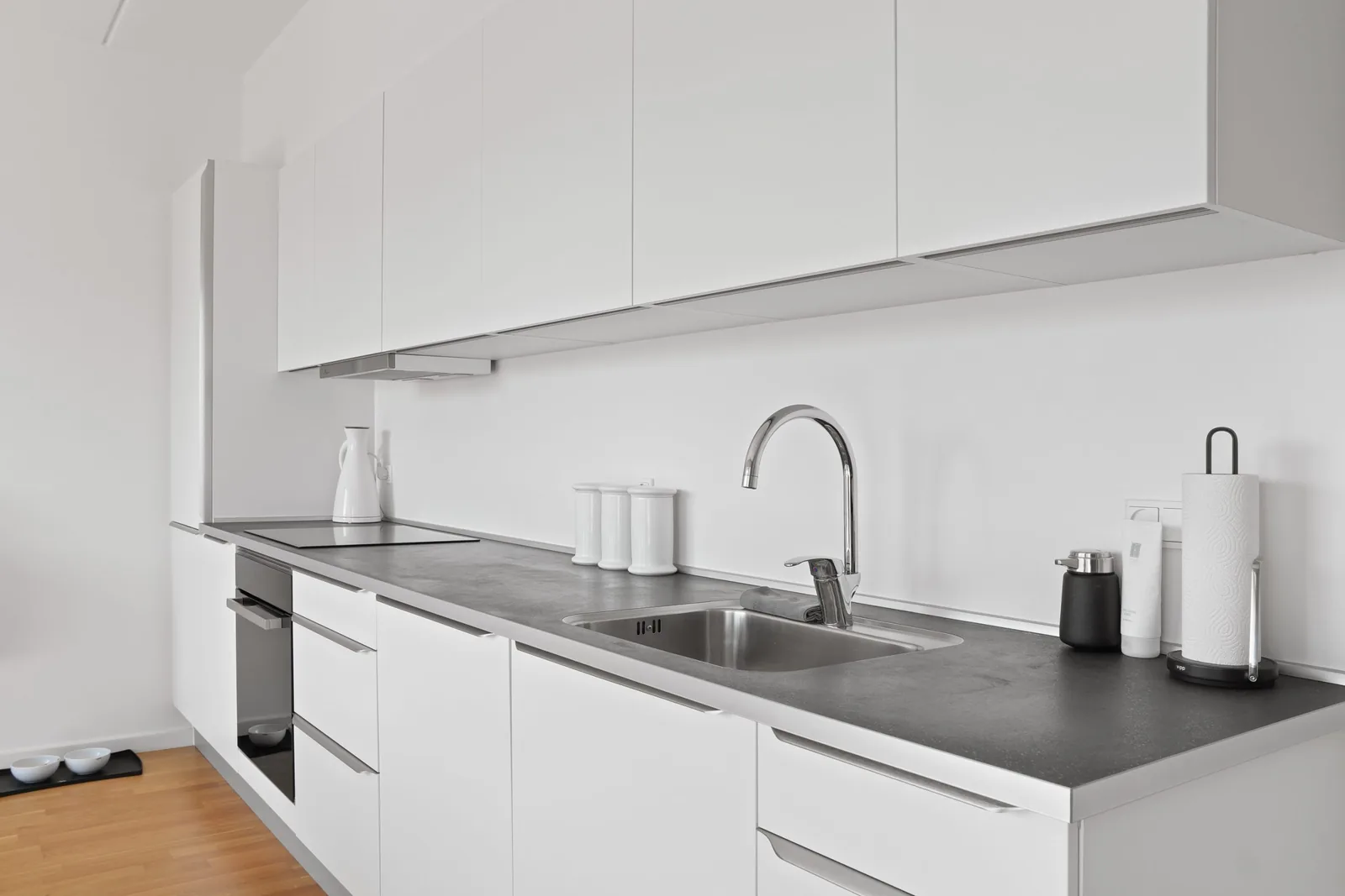 4-room apartment with a balcony in 2605 Brøndby image 5