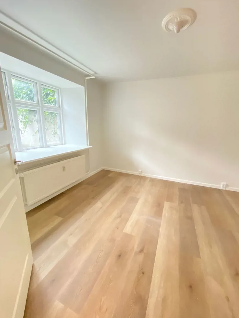 4-room apartment with a balcony in 9000 Ålborg image 5